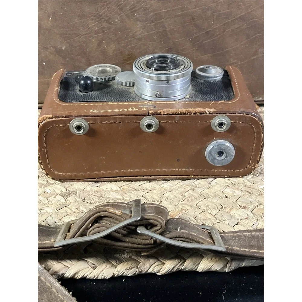 Argus C3 Black Range Finder 35mm Camera f/3.5 50mm Argus Cintar Lens Untested
